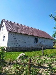 Новий будинок з комунікаціями. Ціну знижено з терміновістю продажу. Торг