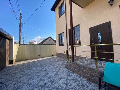 Будинок 150 метрів з ремонтом біля моря