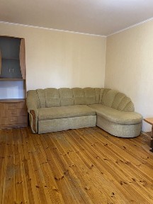 Здається на довготривалий термін 2 кімнатна квартира в центрі