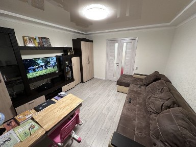 Продам 2х кімнатну квартиру на Харківській