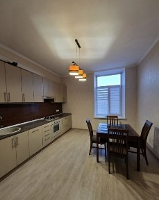 Оренда просторої квартири в центрі міста