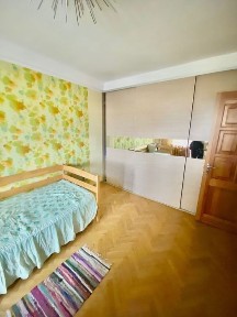 Оренда 3-кімн квартири Братиславська 42