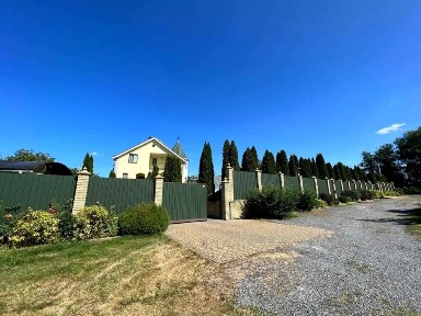 WOW! Ексклюзив на ринку! Продаж маєтку в мальовничому селі Пухівка!