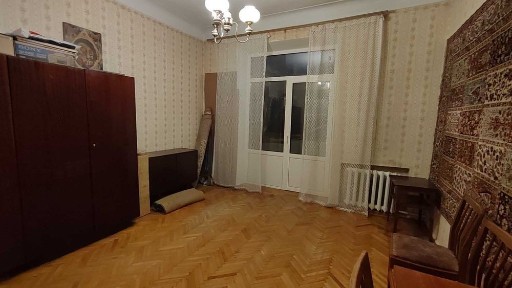 2х окрема, сталінка. М. Лук'янівська - 800м. Без %. Вул. Татарська, 2Д