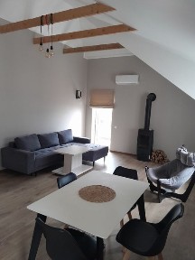 Двокімнатна Квартира студія в центрі старого міста 20м до Ратуші