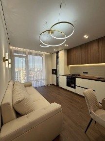 Продаж стильної 1.5-кімнатної квартири в ЖК <a href='/newbuilding/8418/view/zk-family-plaza'>Family Plaza</a>