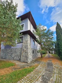 Продаж будинку з ремонтом та меблями у Малечковичі