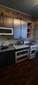 Здам трикімнатну квартиру в центрі біля ринку