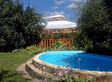 Котедж 350 кв. м подобова оренда з басейном до 30 осіб