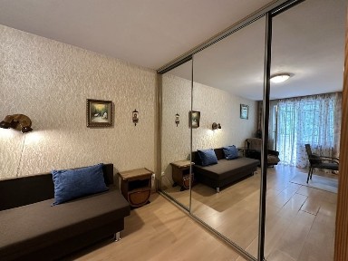 Для однієї людини, метро Дорогожичі, Олени Теліги, Щусєва, Ольжича