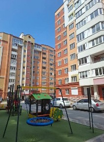 Продаж 3к квартири. Дружба