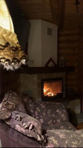 Затишний котедж на 6-8 гостей с гарним розташуванням біля лісу