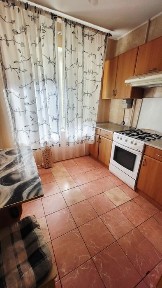 Сдам долгосрочно 2-комнатную квартиру на ул. Армейская 12/2