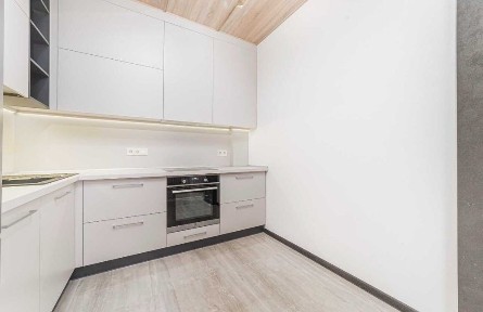 видео! Башня Чкалов, студия и спальня, центр города