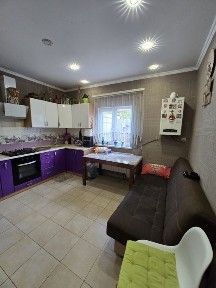 У продажу дом в Хаджибейском районе. Вул. Мінська