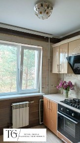 Продаж просторої та світлої квартири з ремонтом, район п'ятачка.