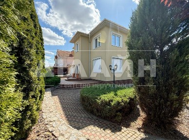 Супер будинок на Правому 224 м2, 17 сот, 4 спальні