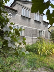 Продам будинок поруч з містом Шептицький