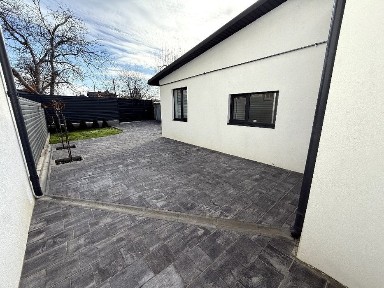 Здам ч. будиноку в центрі міста