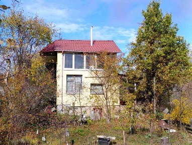 Дача з грубою в місті !