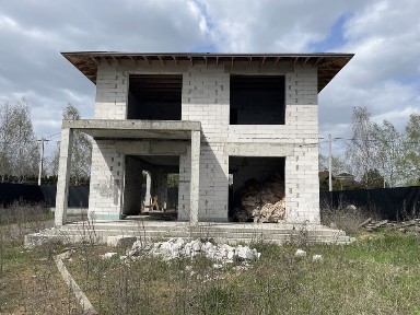 Продаж Будинку під Києвом 280 м2 в Рудиках / Плюти