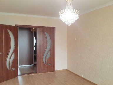 Продам 3х ком. кв. ру в Чугуеве (Авиатор)