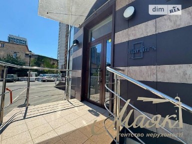 вулиця Василя Тютюнника, мікрорайон Саперне Поле, район Печерський, Київ, метро Палац Україна, вул. Василя Тютюнника 37/1, площа 160 кв. м • ID 32207874