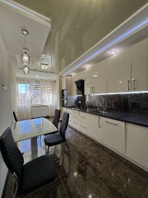 Трикімнатна квартира в будинку клубного типу, на 2 поверсі