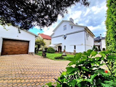 ТЕРМІНОВО! Продається сучасний будинок в Дрогобичі.