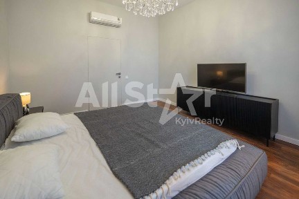 Київ, Печерський, бульвар Лесі Українки 7В