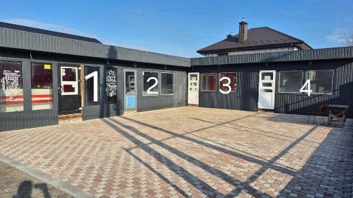 Здам в оренду 4 торгові приміщення (маф/магазинчики)