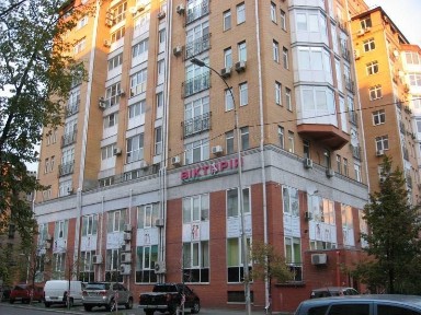 Продажа помещения ул Почайнинська 70, площа 400 кв. м