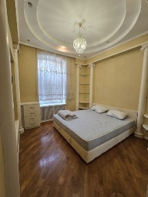 Сдам 3х комнатную в центре Харькова