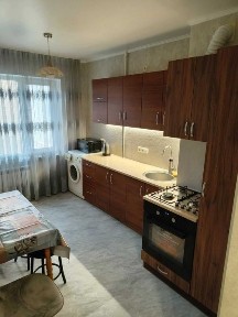 Сдам 3ную квартиру на Днепро\Марсельской на 3\9 длительно. газ.