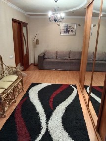 Вокзальна 3, подобово 1-кім квартира!