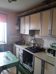 Продам 4к квартиру (район парку)