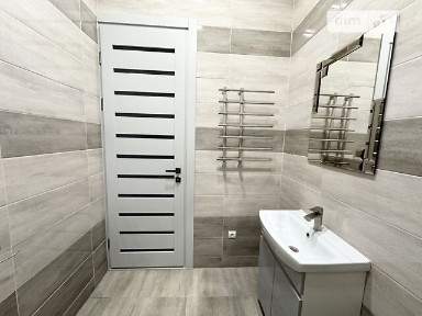 Соборна вулиця, мікрорайон Центр, район Ленінський, Вінниця, вул. Соборна 81, приміщень - 1, поверх - 5 • ID 33695587