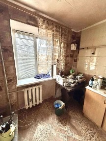 Продаю 2 кімнатну квартиру під ремонт