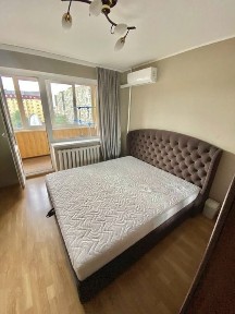 Оренда 3к квартири на Урожаї Вишеньки