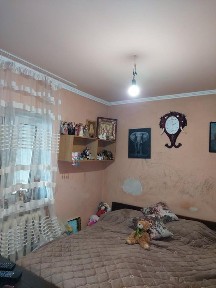 Продам міцний будинок з ділянкою на Клочко