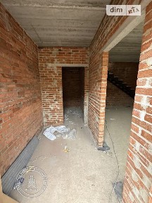 Продаж 2 поверхового таунхауса з ділянкою на 2 сотки, 70 кв. м, 3 кімнати, на вул. Молодіжна • ID 33632339