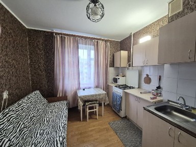 Ціна знижена! Продам однокімнатну квартиру біля 32 школи