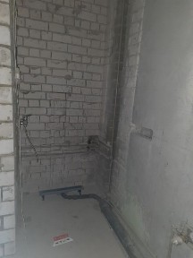 Продам в Радужном 2х уровневую квартиру