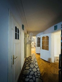 Продаж 4-кімнатної квартири на вул Шевченка