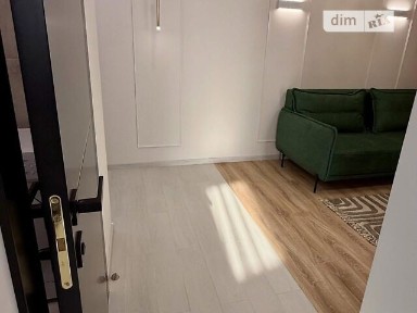 Продаж 1к квартири 42 кв. м на вул. Володимира Великого • ID 33721458