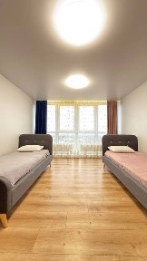 Оренда 3 кімн. квартири в новобудові по вул. <a href='/newbuilding/4837/view/zk-trakt'>Тракт</a> Глинянський