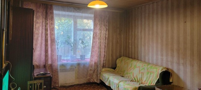 Продам 2-х кім. Театральна/Тарковського