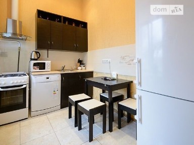 Здам подобово 3к квартиру на вул. Мала Житомирська 16/3 • ID 24962198