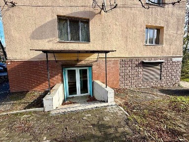 Продаж комерційного приміщення ТРЦ “Дафі” вул. Високовольтна підстанція