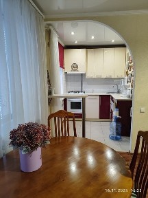 Продаю 3х кімнатну Великого Кобзаря (Першотравневой)